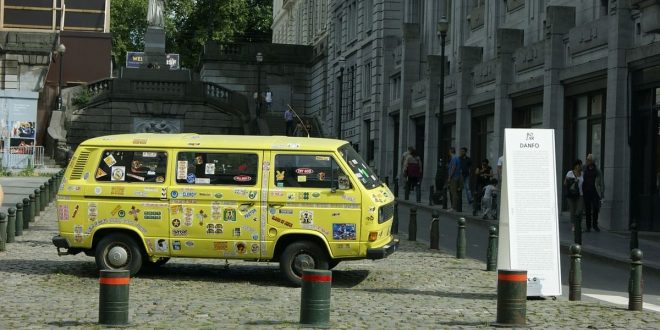 cara memasang cutting stiker mobil yang benar